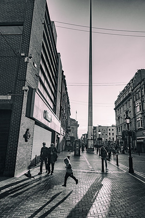 Dublin - Flyiing boy