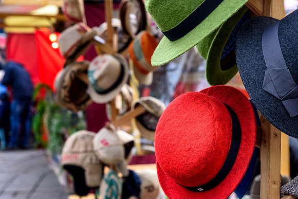 Red Hats Berlin Market