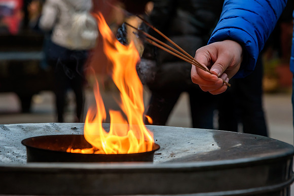 Lighting incense stick