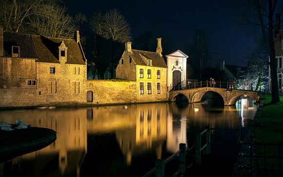 Bruge at Night